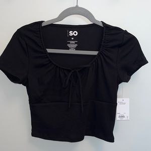 BRAND NEW Black cropped shirt with bow